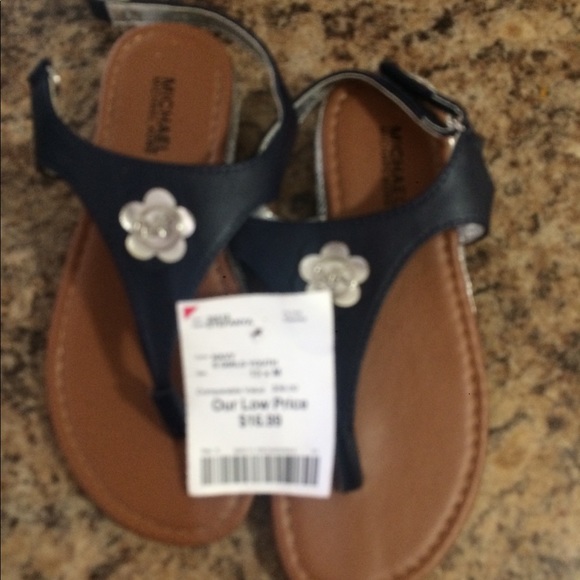 Michael Kors Other - Girls MICHAEL KORS Sandal BRAND NEW STILL HAS TAG